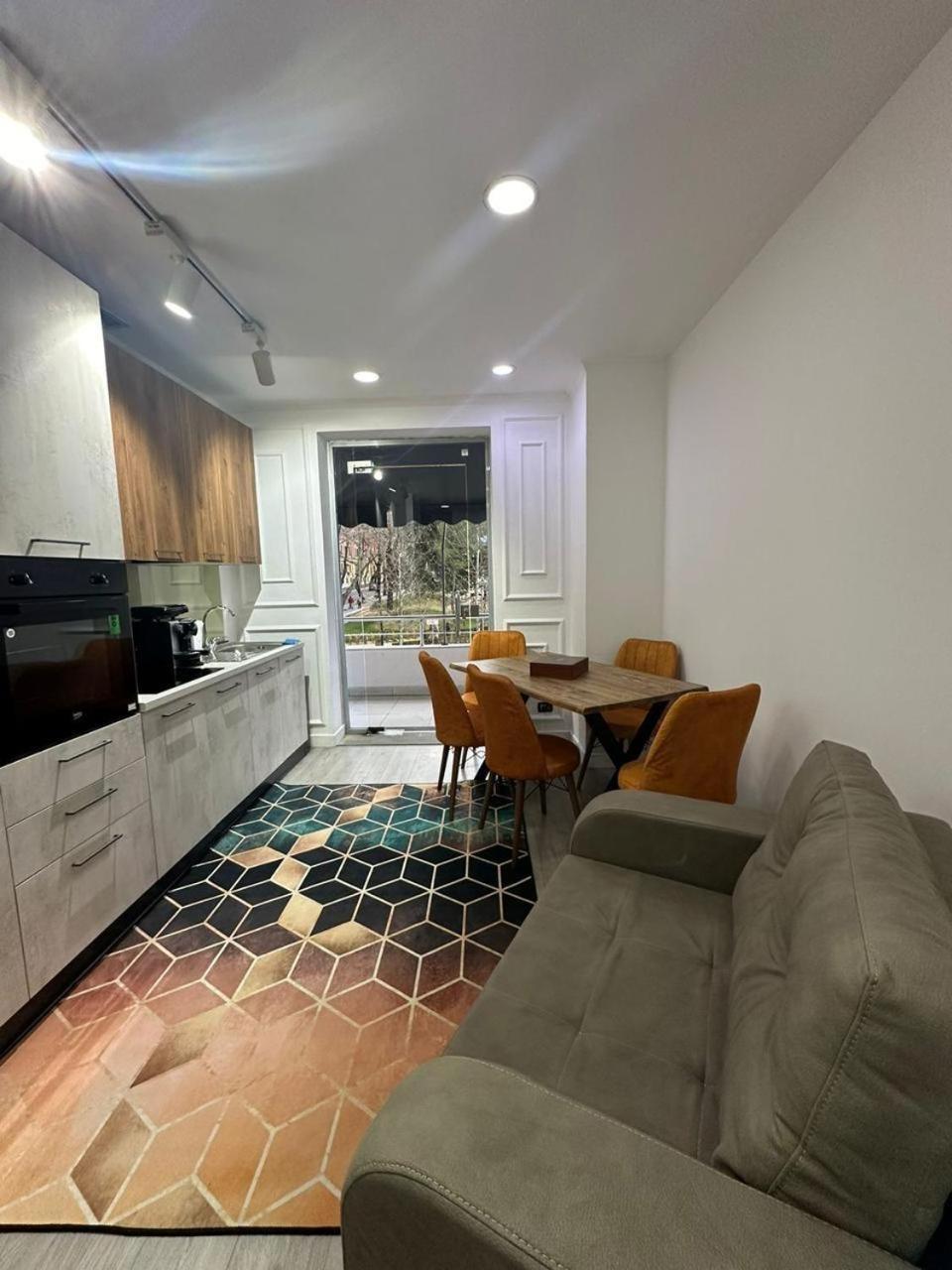 Park View Central Apartment Tirana Exteriér fotografie